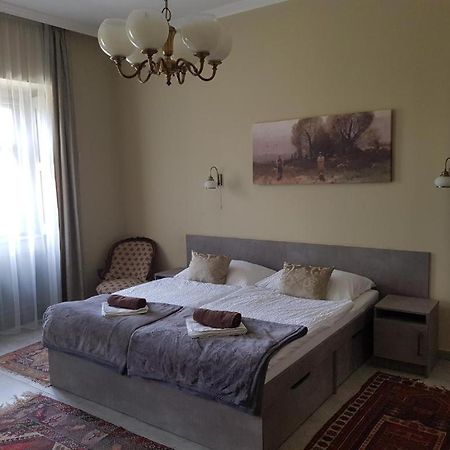 Ketbodonyi Apartments 外观 照片
